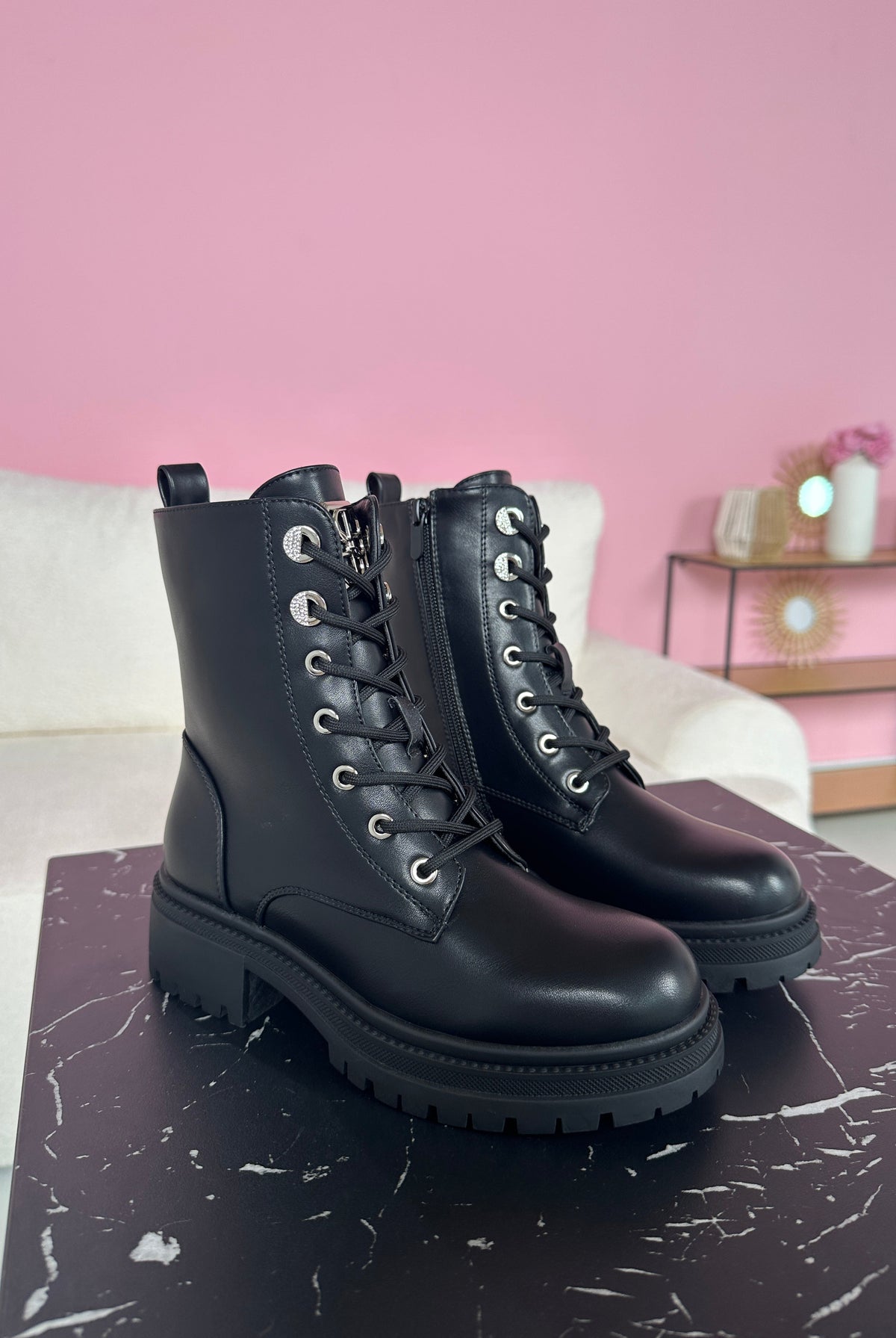 Sarina Preto Botas