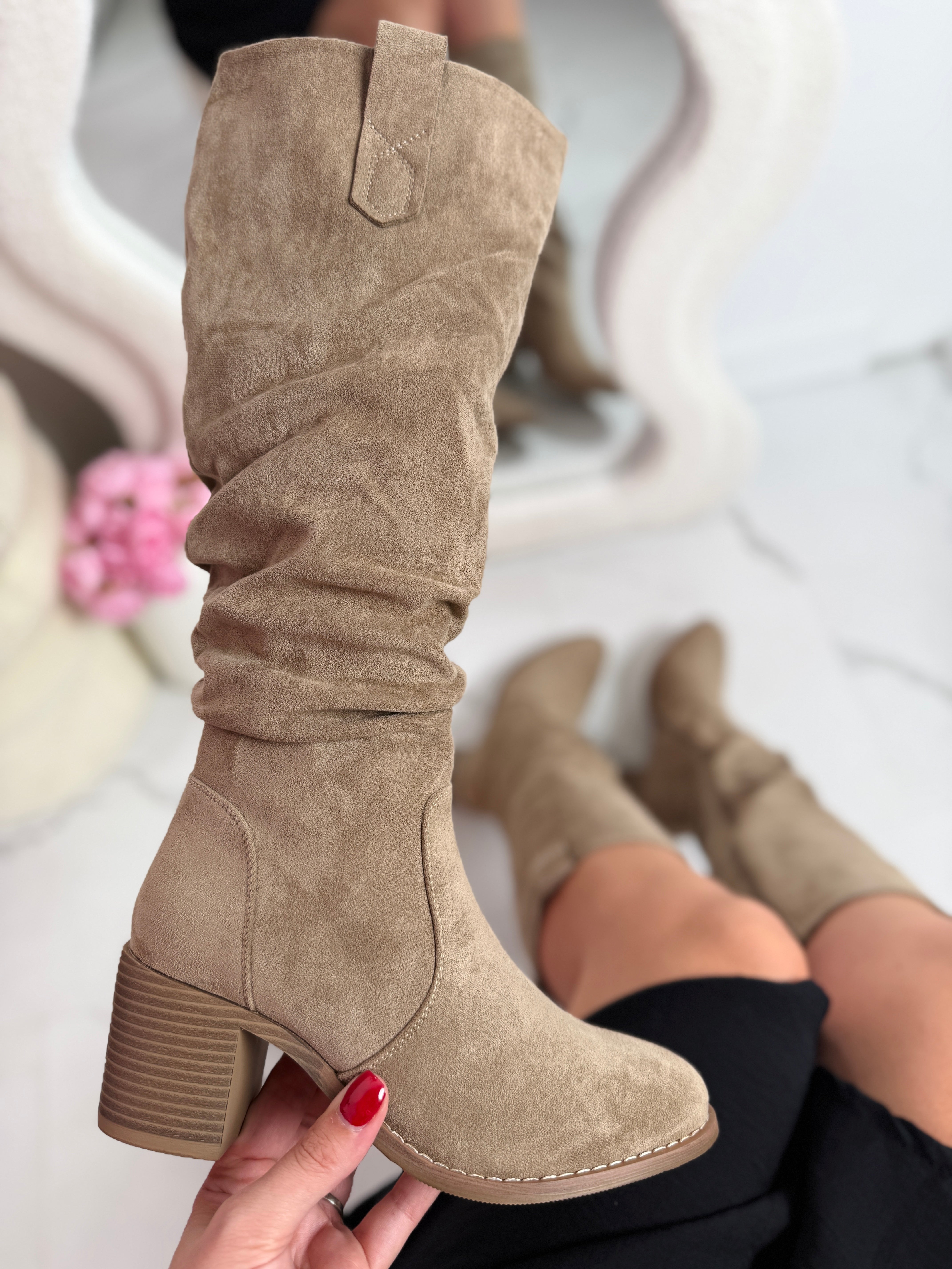 Margo Taupe Botas Altas