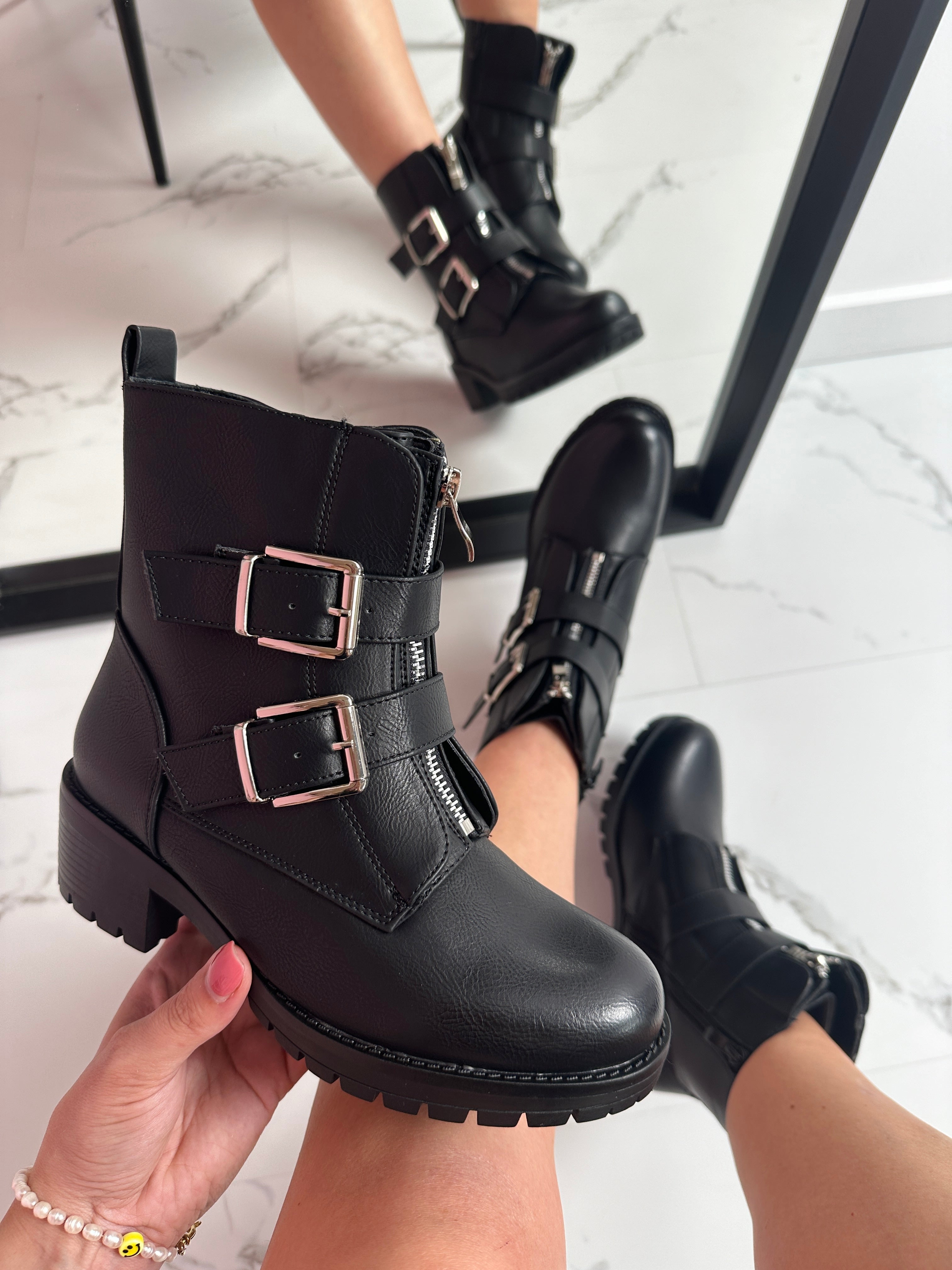Gesp Preto Botas