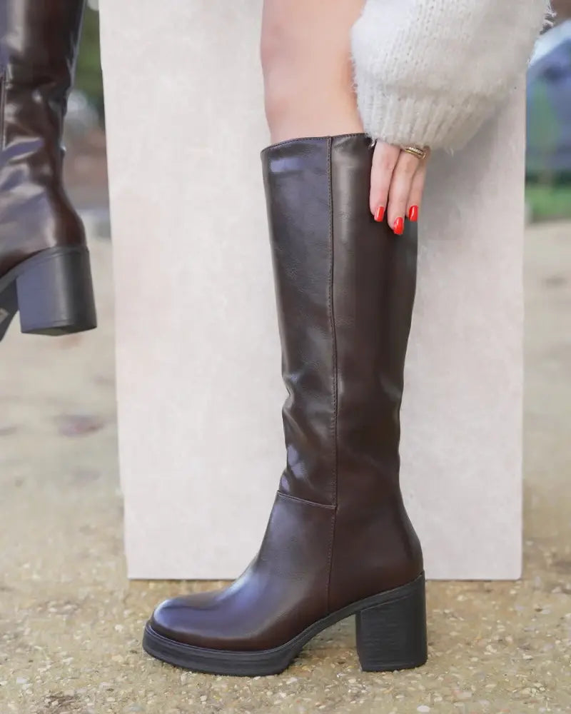 Maud PU Botas Altas - Bruin